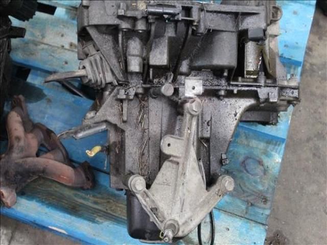 bontott RENAULT CLIO II Váltó (Mechanikus)