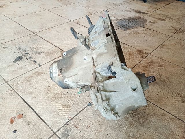 bontott RENAULT CLIO II Váltó (Mechanikus)