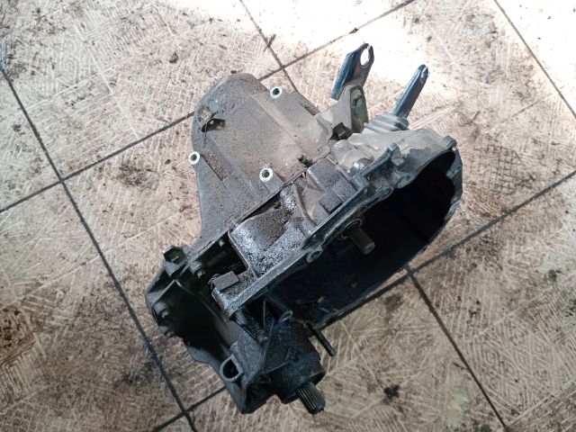 bontott RENAULT CLIO II Váltó (Mechanikus)