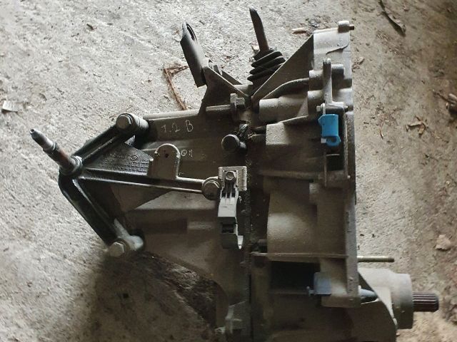 bontott RENAULT CLIO II Váltó (Mechanikus)