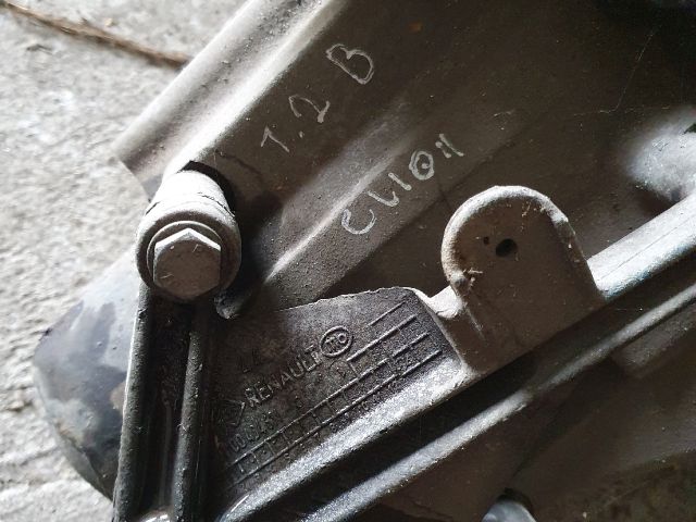 bontott RENAULT CLIO II Váltó (Mechanikus)