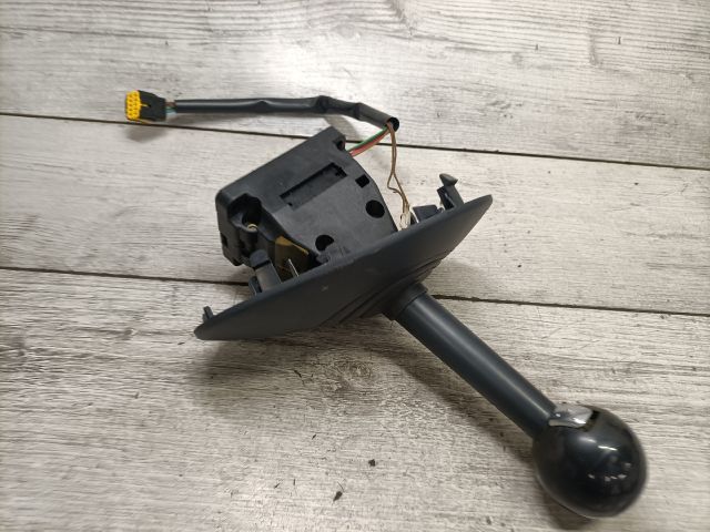 bontott RENAULT CLIO II Automata Váltókar