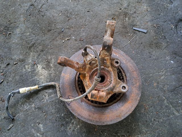 bontott RENAULT CLIO II Bal első Csonkállvány Kerékaggyal