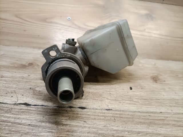 bontott RENAULT CLIO II Főfékhenger