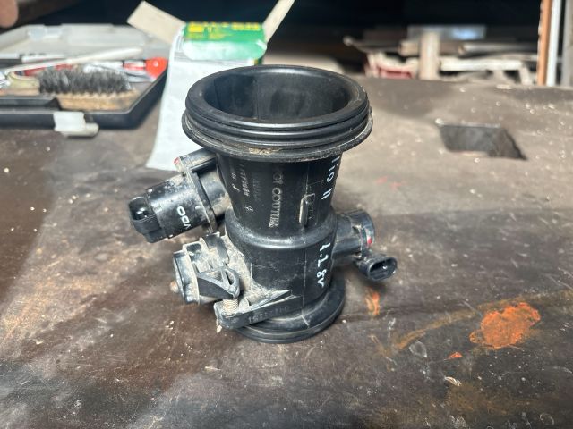 bontott RENAULT CLIO II Fojtószelep (Mechanikus)