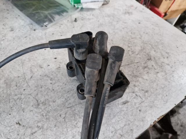 bontott RENAULT CLIO II Gyújtótrafó Szett