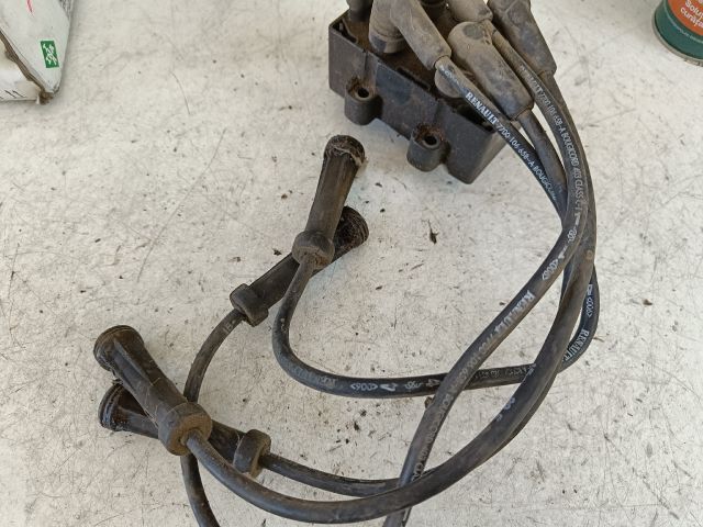 bontott RENAULT CLIO II Gyújtótrafó Szett