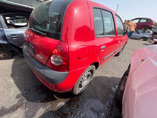 bontott RENAULT CLIO II Jobb első Féknyereg Munkahengerrel