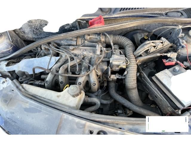 bontott RENAULT CLIO II Jobb hátsó Csonkállvány