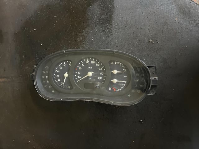 bontott RENAULT CLIO II Kilométeróra