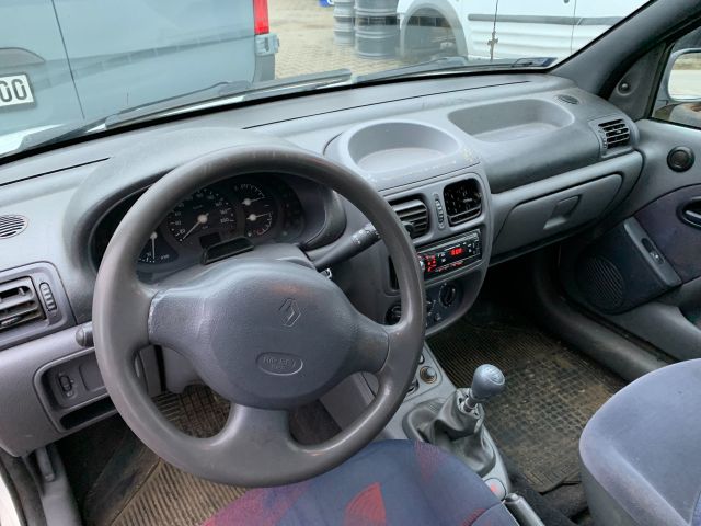 bontott RENAULT CLIO II Kilométeróra