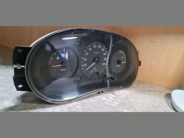 bontott RENAULT CLIO II Kilométeróra