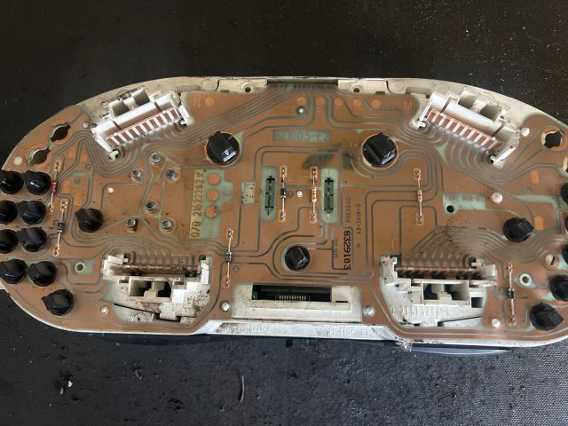 bontott RENAULT CLIO II Kilométeróra