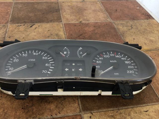 bontott RENAULT CLIO II Kilométeróra