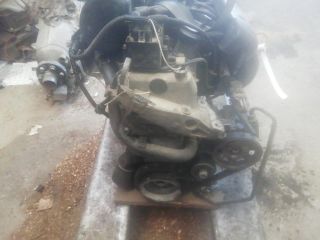 bontott RENAULT CLIO II Motor (Fűzött blokk hengerfejjel)