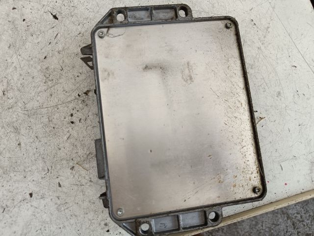 bontott RENAULT CLIO II Motorvezérlő