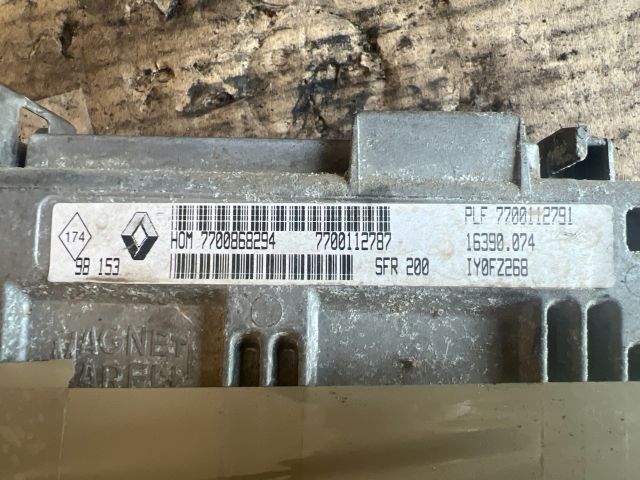 bontott RENAULT CLIO II Motorvezérlő