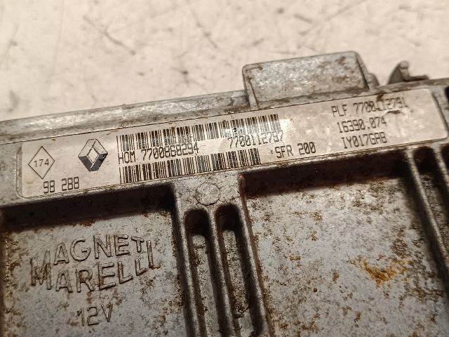 bontott RENAULT CLIO II Motorvezérlő