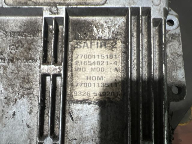 bontott RENAULT CLIO II Motorvezérlő