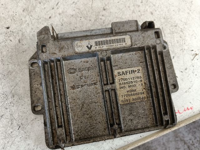bontott RENAULT CLIO II Motorvezérlő