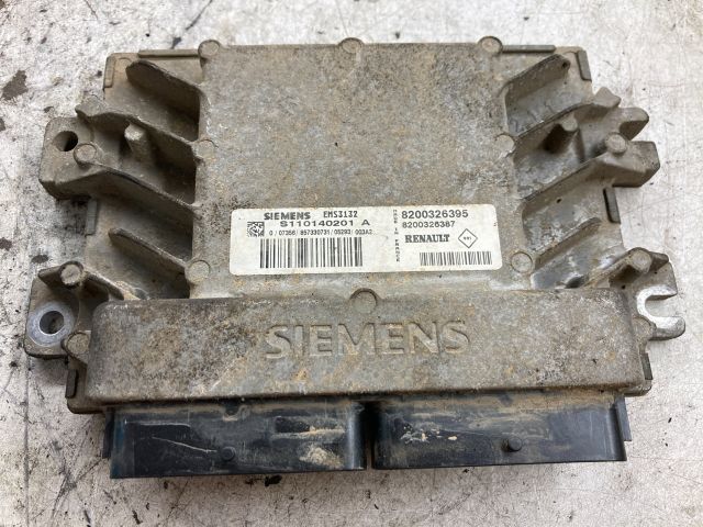 bontott RENAULT CLIO II Motorvezérlő