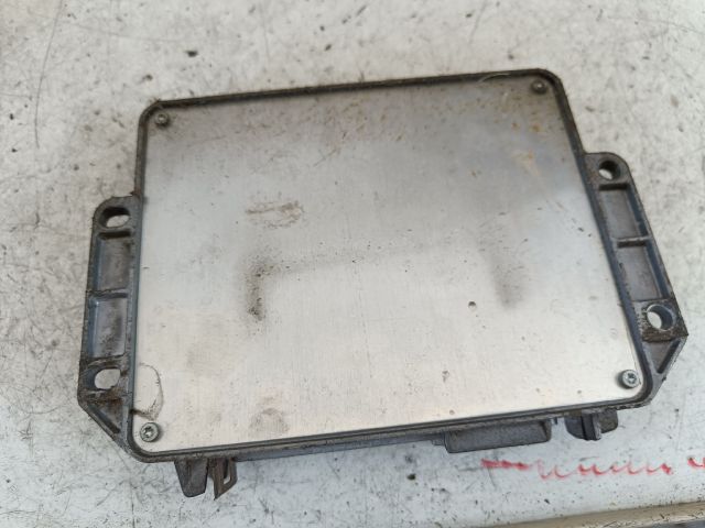 bontott RENAULT CLIO II Motorvezérlő