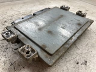 bontott RENAULT CLIO II Motorvezérlő