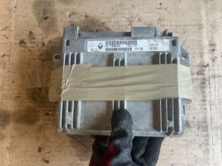 bontott RENAULT CLIO II Motorvezérlő