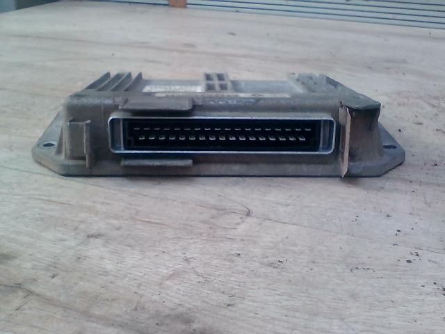 bontott RENAULT CLIO II Motorvezérlő