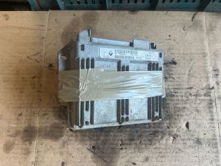 bontott RENAULT CLIO II Motorvezérlő