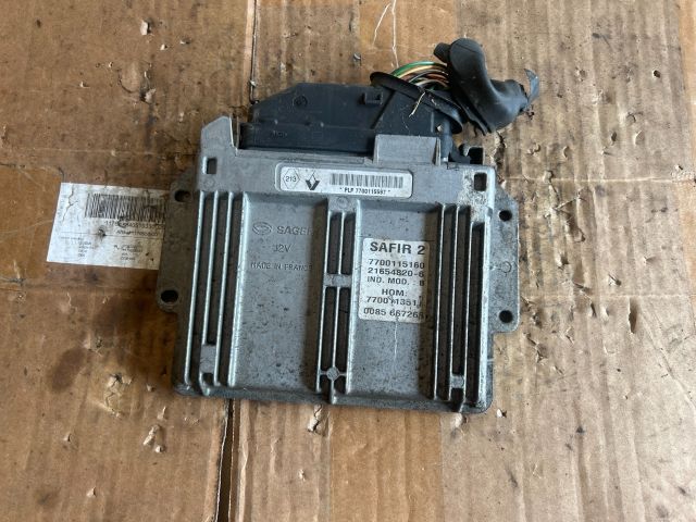 bontott RENAULT CLIO II Motorvezérlő