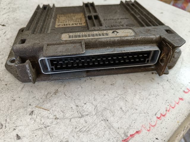 bontott RENAULT CLIO II Motorvezérlő