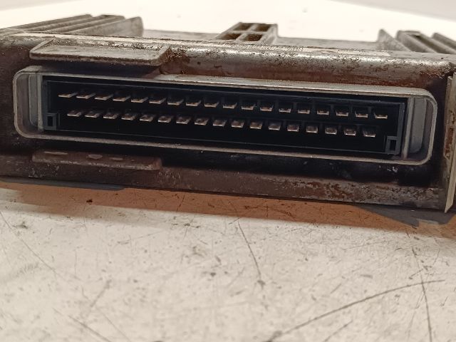 bontott RENAULT CLIO II Motorvezérlő