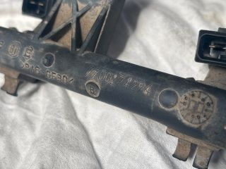 bontott RENAULT CLIO II Porlasztó Sor / Híd