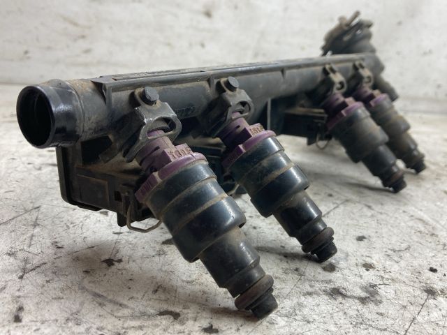 bontott RENAULT CLIO II Porlasztó Sor / Híd