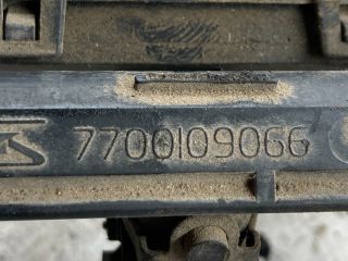 bontott RENAULT CLIO II Porlasztó Sor / Híd