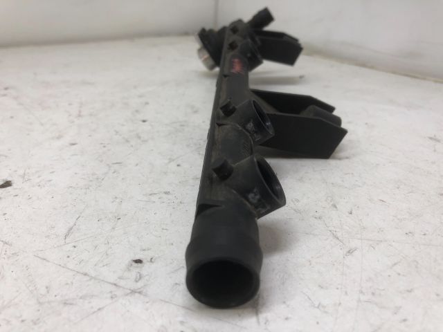 bontott RENAULT CLIO II Porlasztó Sor / Híd