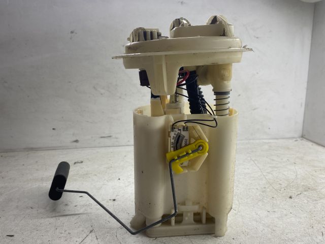 bontott RENAULT CLIO II Üzemanyag Szivattyú