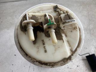 bontott RENAULT CLIO II Üzemanyag Szivattyú