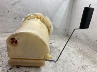 bontott RENAULT CLIO II Üzemanyag Szivattyú