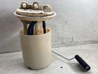 bontott RENAULT CLIO II Üzemanyag Szivattyú