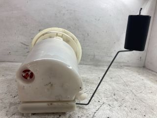 bontott RENAULT CLIO II Üzemanyag Szivattyú