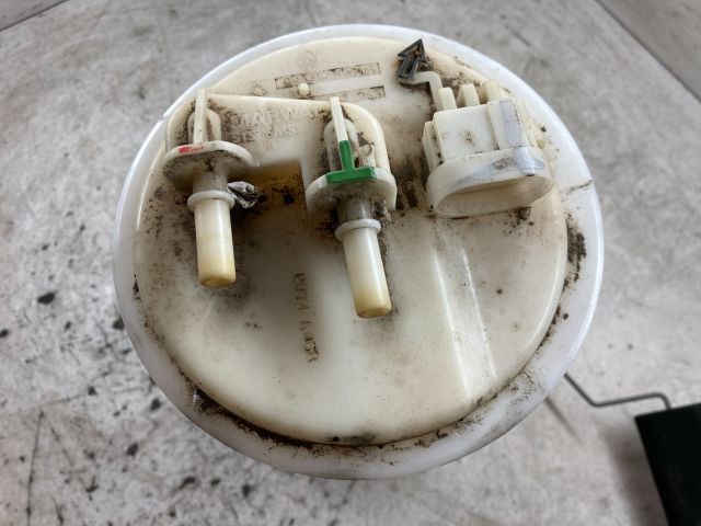 bontott RENAULT CLIO II Üzemanyag Szivattyú