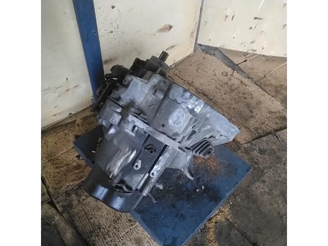 bontott RENAULT CLIO II Váltó (Mechanikus)