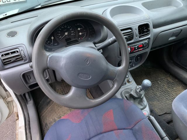 bontott RENAULT CLIO II Váltó (Mechanikus)