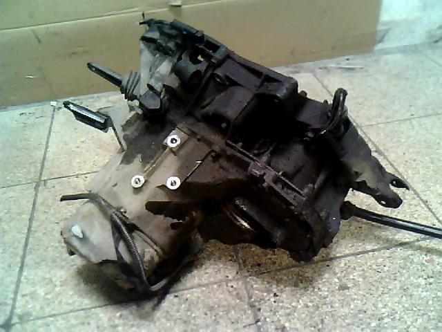 bontott RENAULT CLIO II Váltó (Mechanikus)