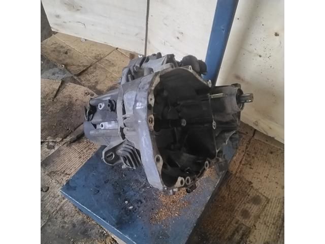 bontott RENAULT CLIO II Váltó (Mechanikus)