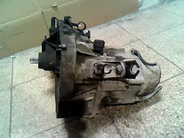 bontott RENAULT CLIO II Váltó (Mechanikus)