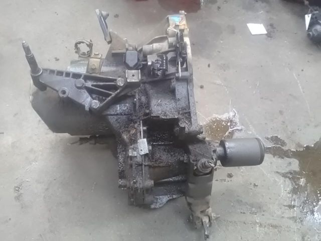 bontott RENAULT CLIO II Váltó (Mechanikus)