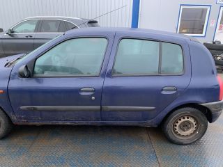 bontott RENAULT CLIO II Vízhűtő Radiátor (Nem klímás)